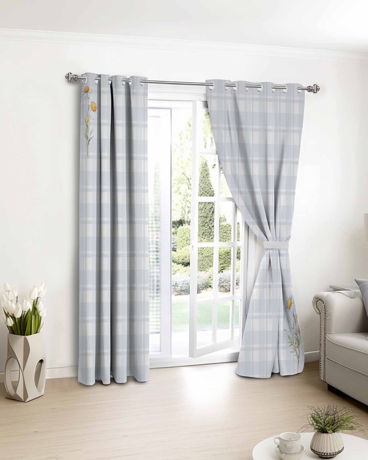 淡紫格纹尤加利叶薄纱窗帘